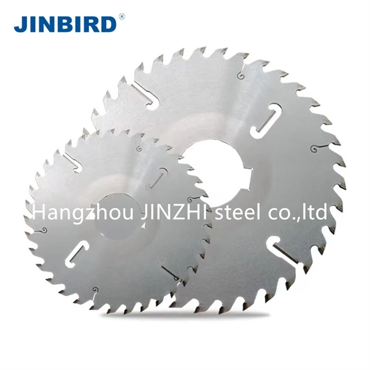 Thin kerf multi-rip saw blades